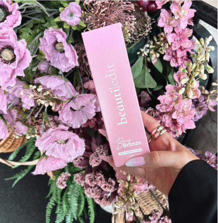 Berry Bronze Foam Dark – Self-Tanning Foam for a Deep, Sun-Kissed Glow - BeautiEdit