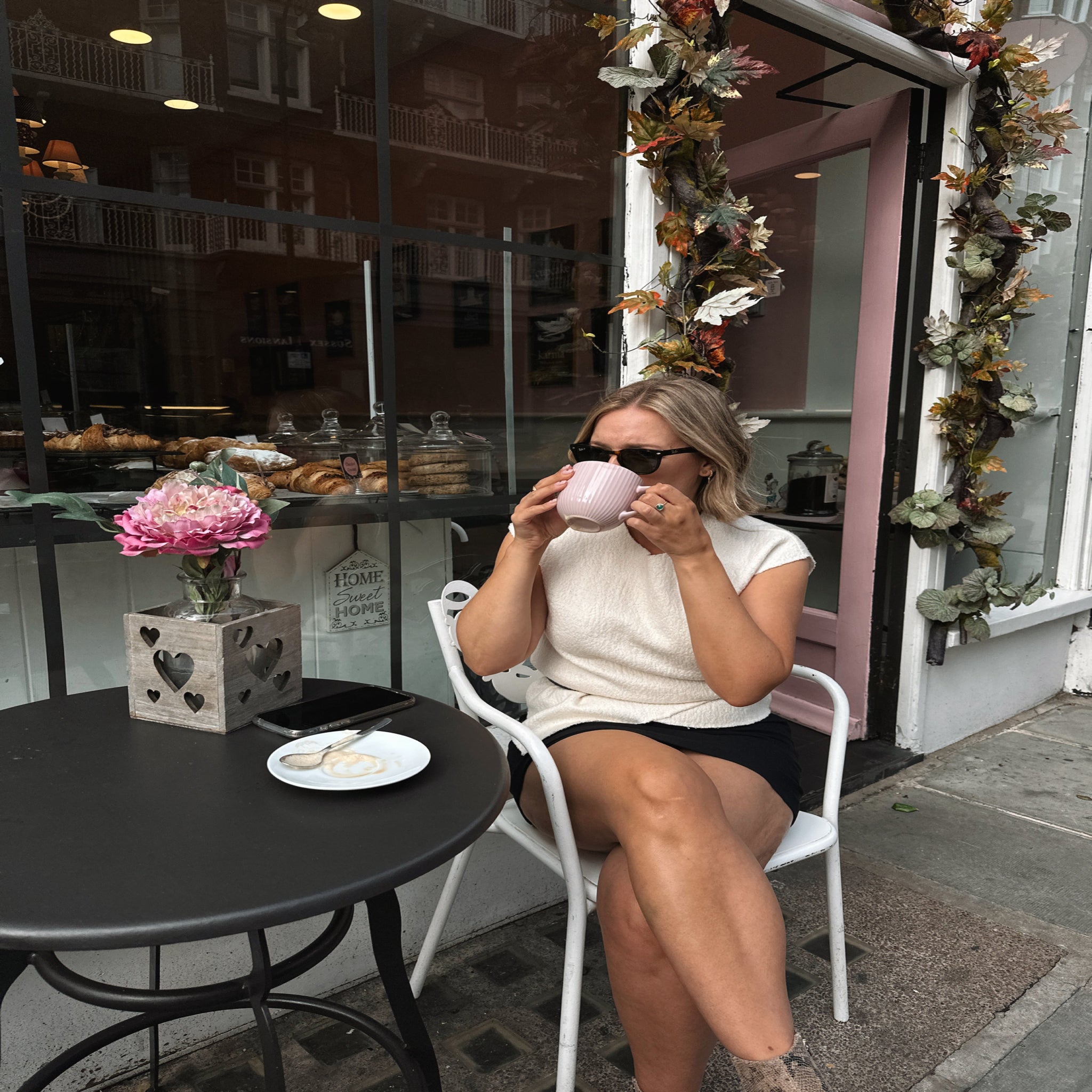 Berry Bronze Foam Dark – Self-Tanning Foam for a Deep, Sun-Kissed Glow - BeautiEdit