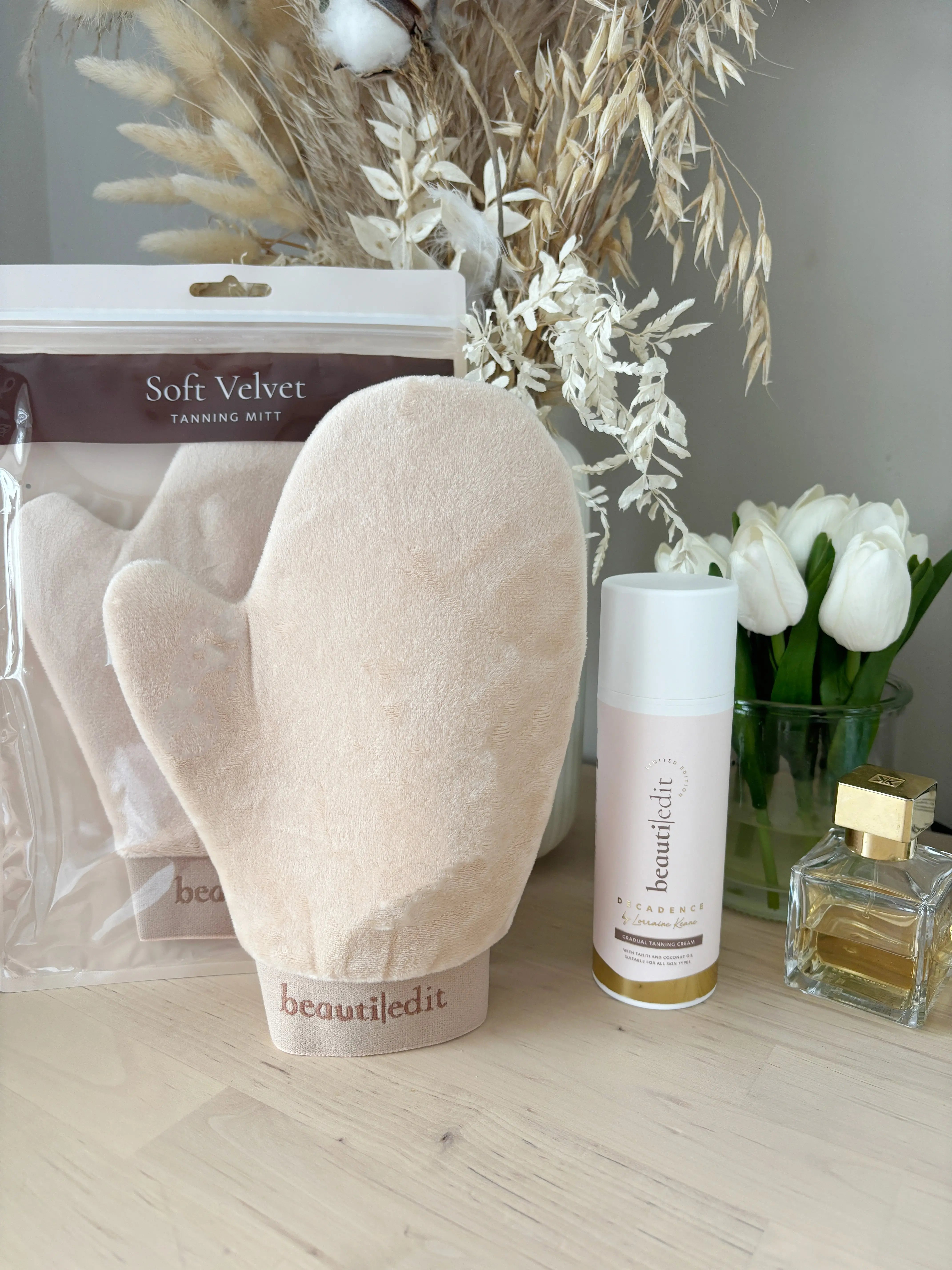 Soft Velvet Tanning Mitt BeautiEdit