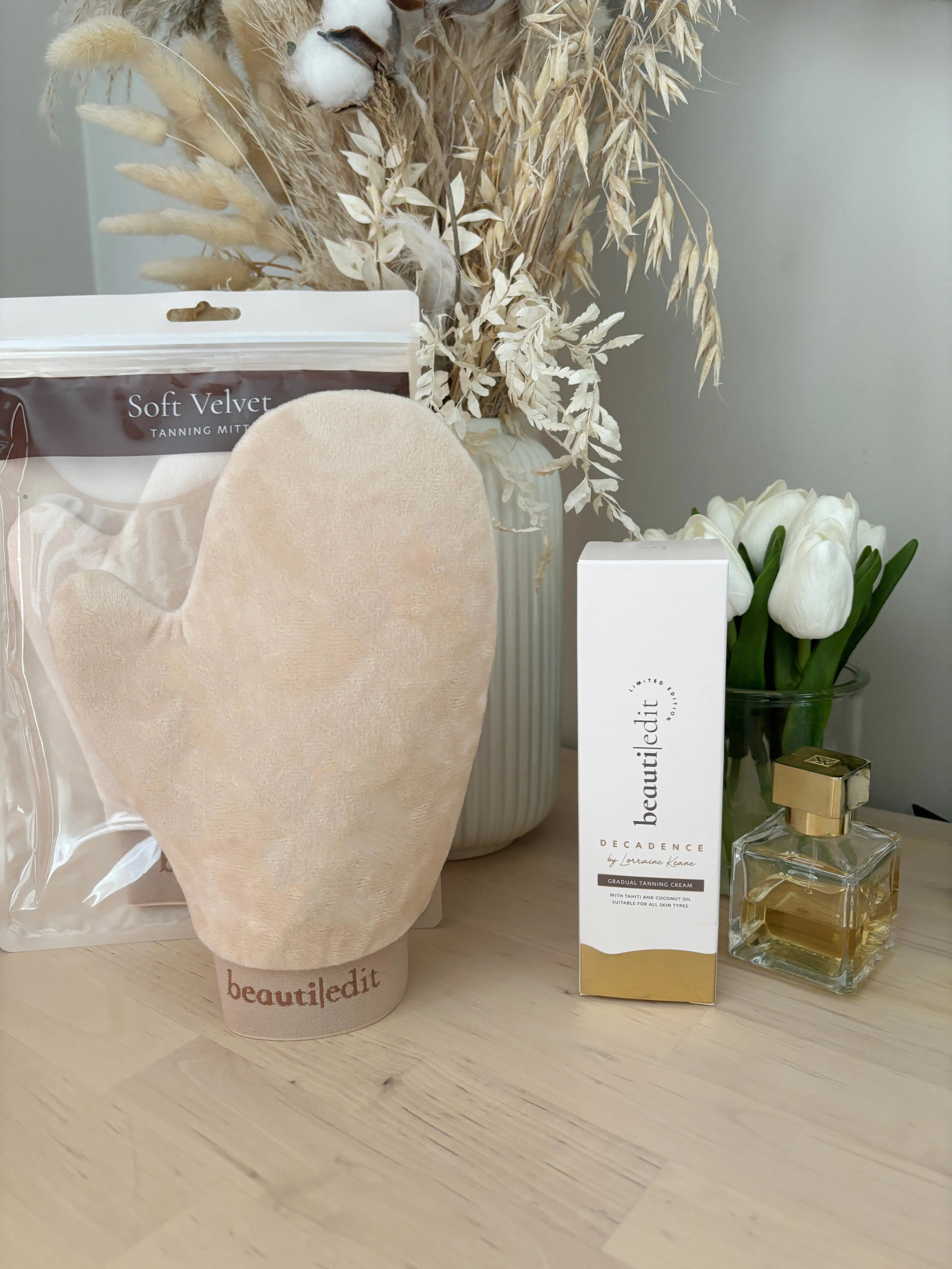 Soft Velvet Tanning Mitt BeautiEdit