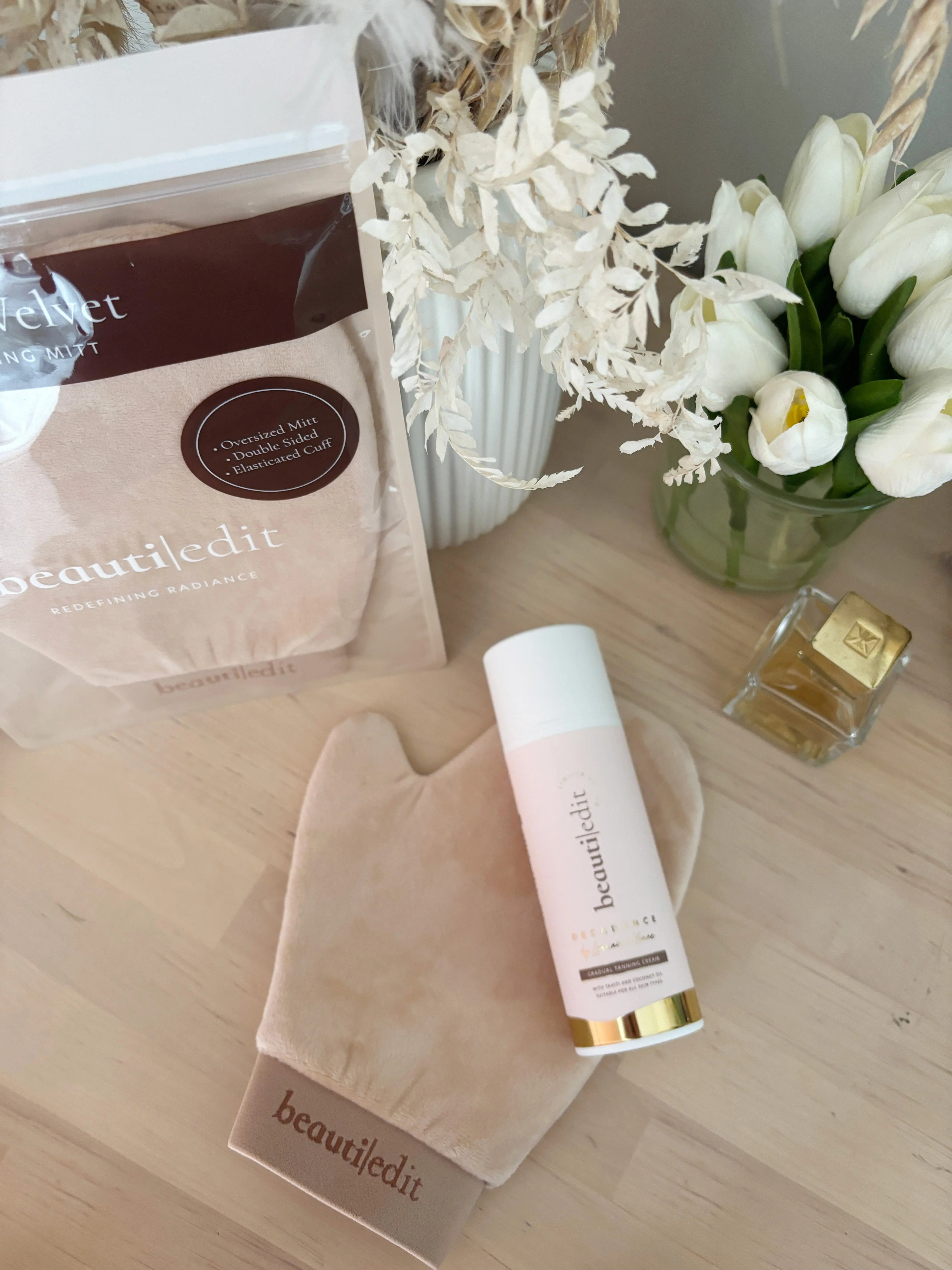 Soft Velvet Tanning Mitt BeautiEdit