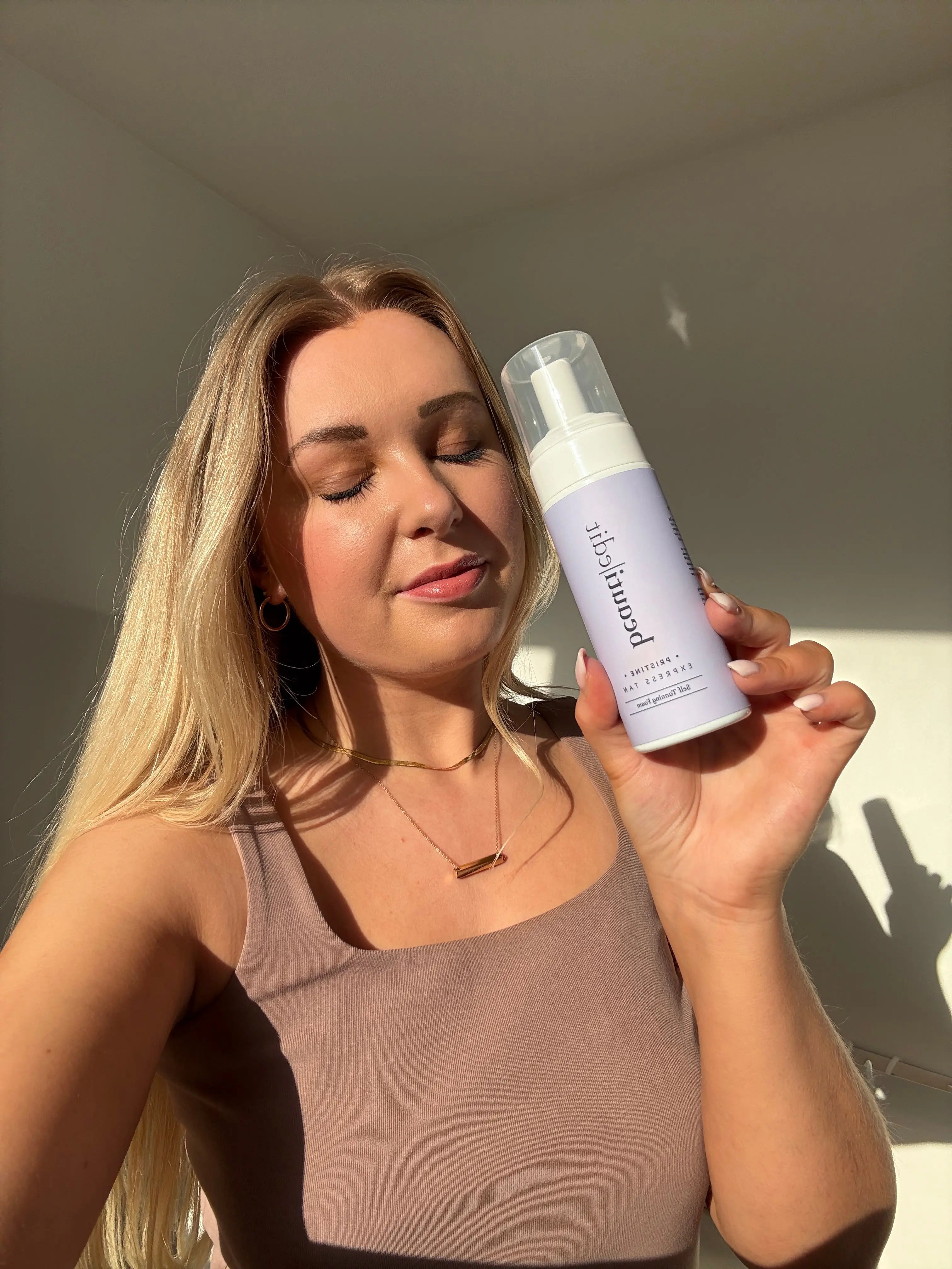Pristine Express Self Tanning Foam – Fast-Acting Self-Tanner for a Natural Glow BeautiEdit